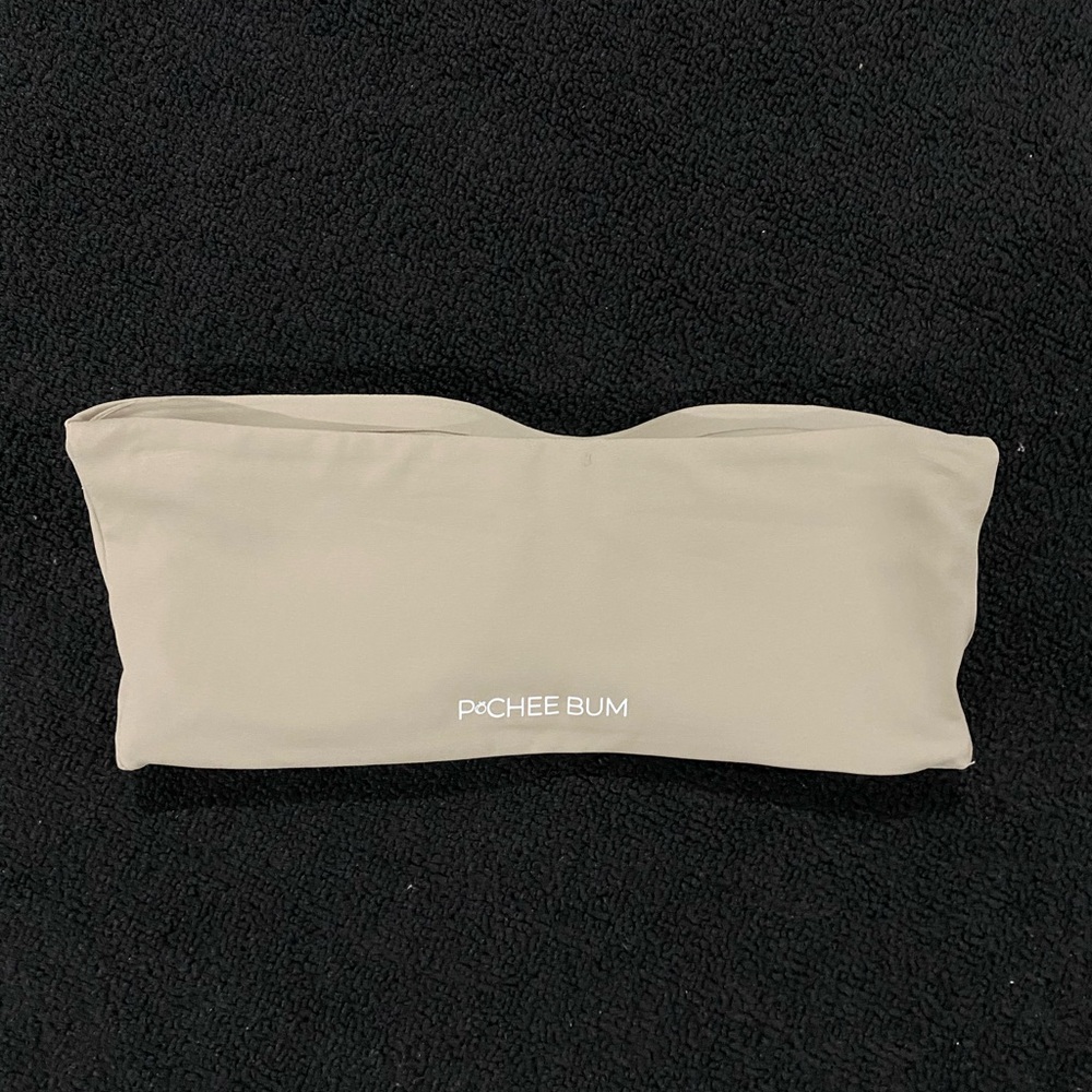 PoCHEE BUM workout top